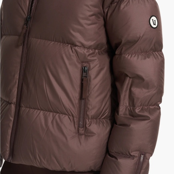NWT Vuori Hillside Down Jacket
SOLD OUT IN STORES AND ONLINE
SIZE: S IN BROWN - Picture 5 of 5